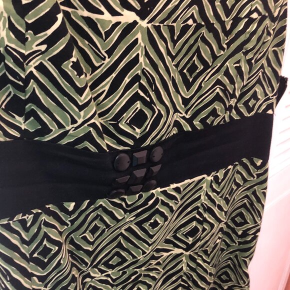 Retro print dress with color coordinated jacket - Picture 3 of 11